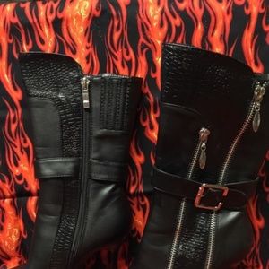 Italina woman’s size 6 black boots